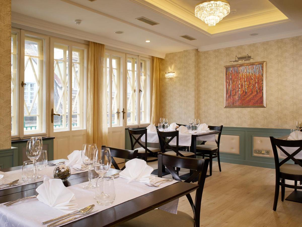 Ea Hotel Elefant Karlovy Vary Bagian luar foto