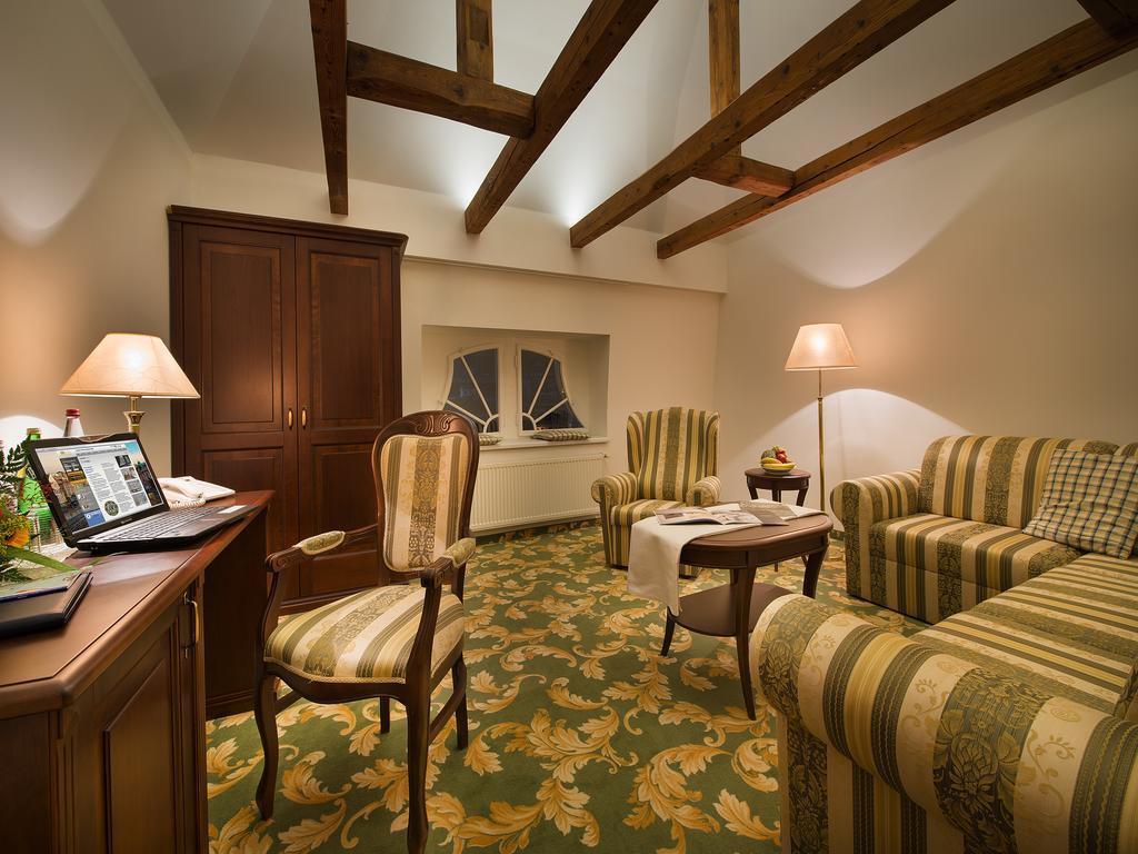 Ea Hotel Elefant Karlovy Vary Ruang foto
