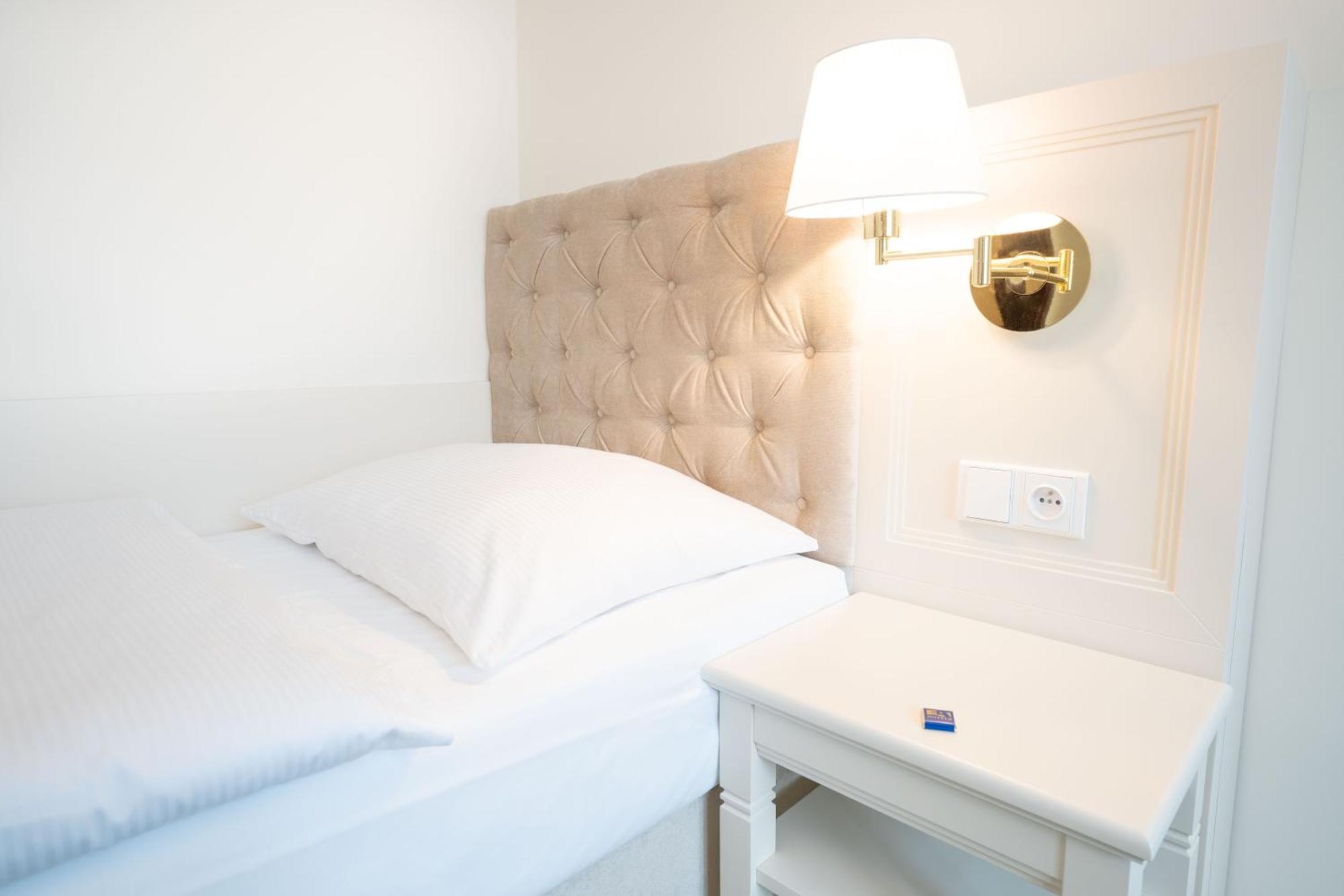 Ea Hotel Elefant Karlovy Vary Bagian luar foto