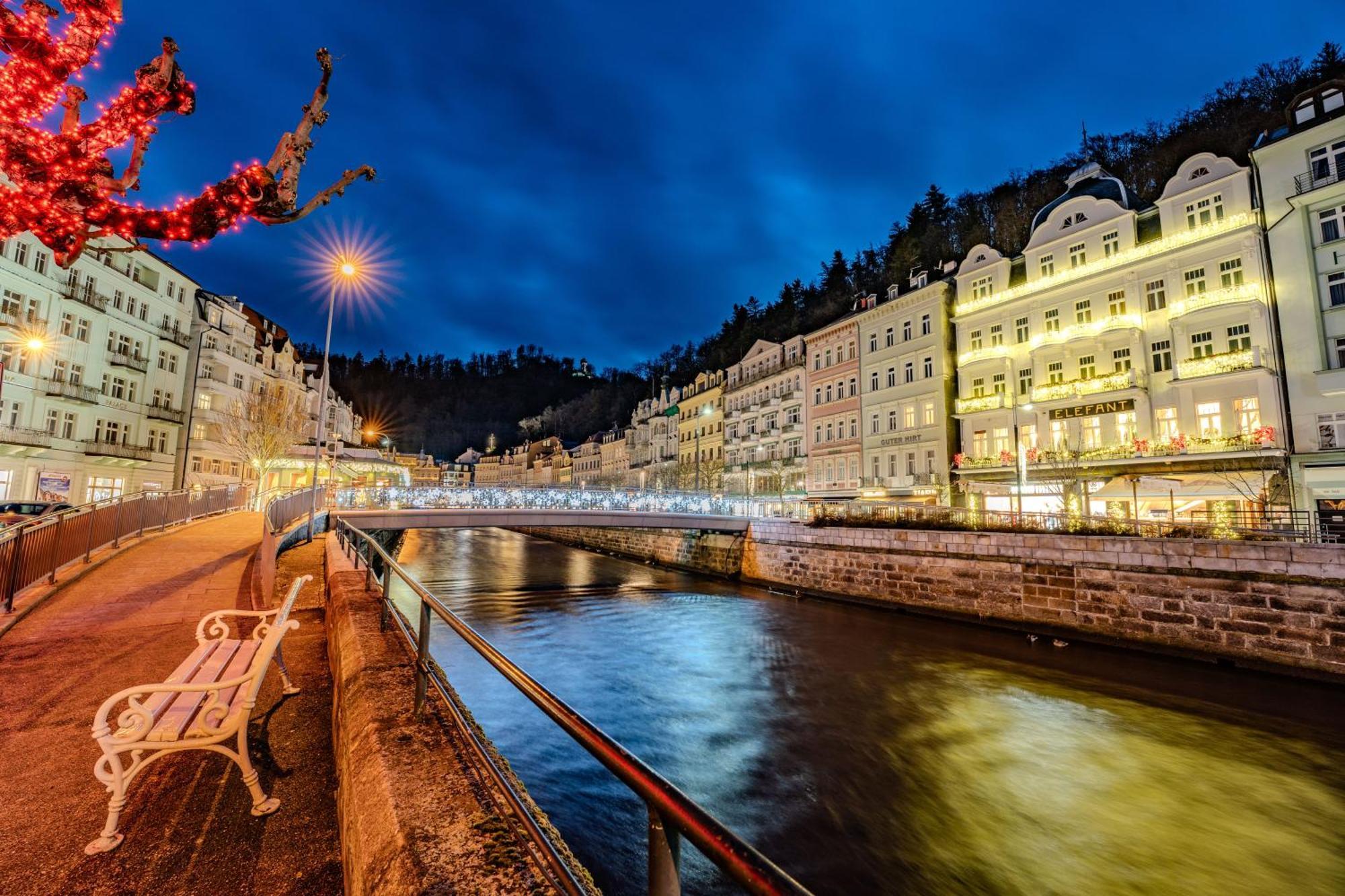 Ea Hotel Elefant Karlovy Vary Bagian luar foto