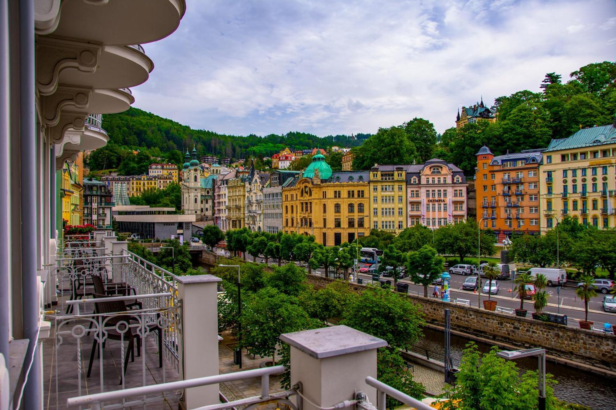 Ea Hotel Elefant Karlovy Vary Bagian luar foto
