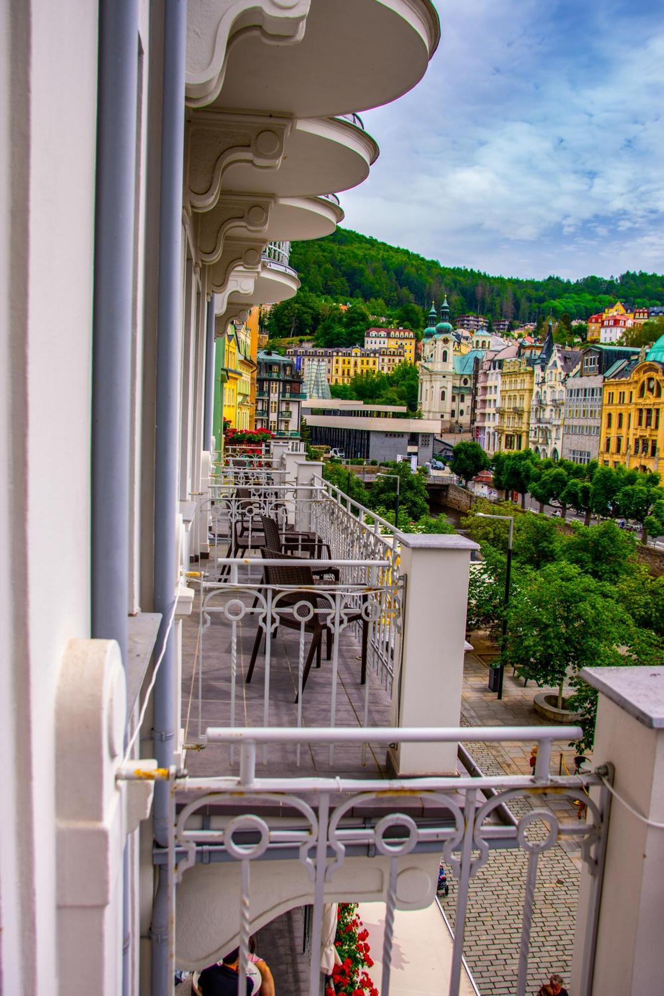 Ea Hotel Elefant Karlovy Vary Bagian luar foto