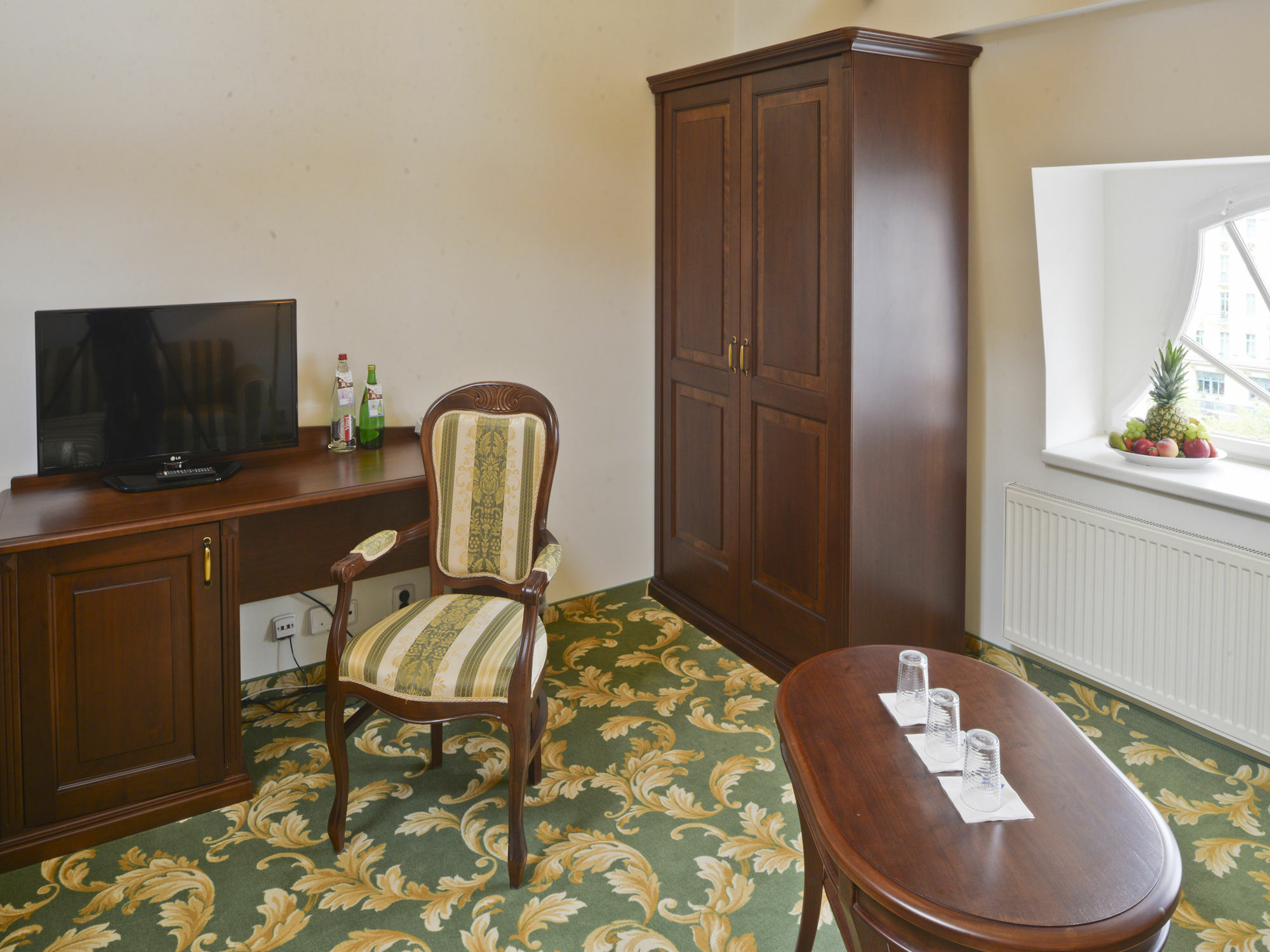 Ea Hotel Elefant Karlovy Vary Bagian luar foto