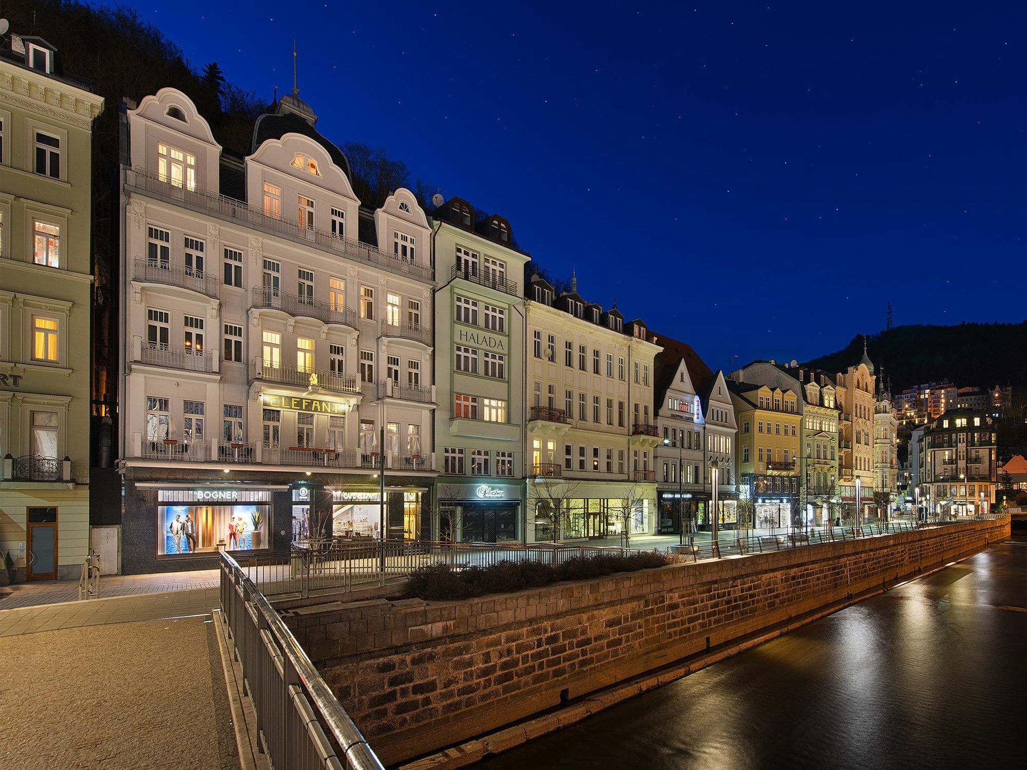 Ea Hotel Elefant Karlovy Vary Bagian luar foto