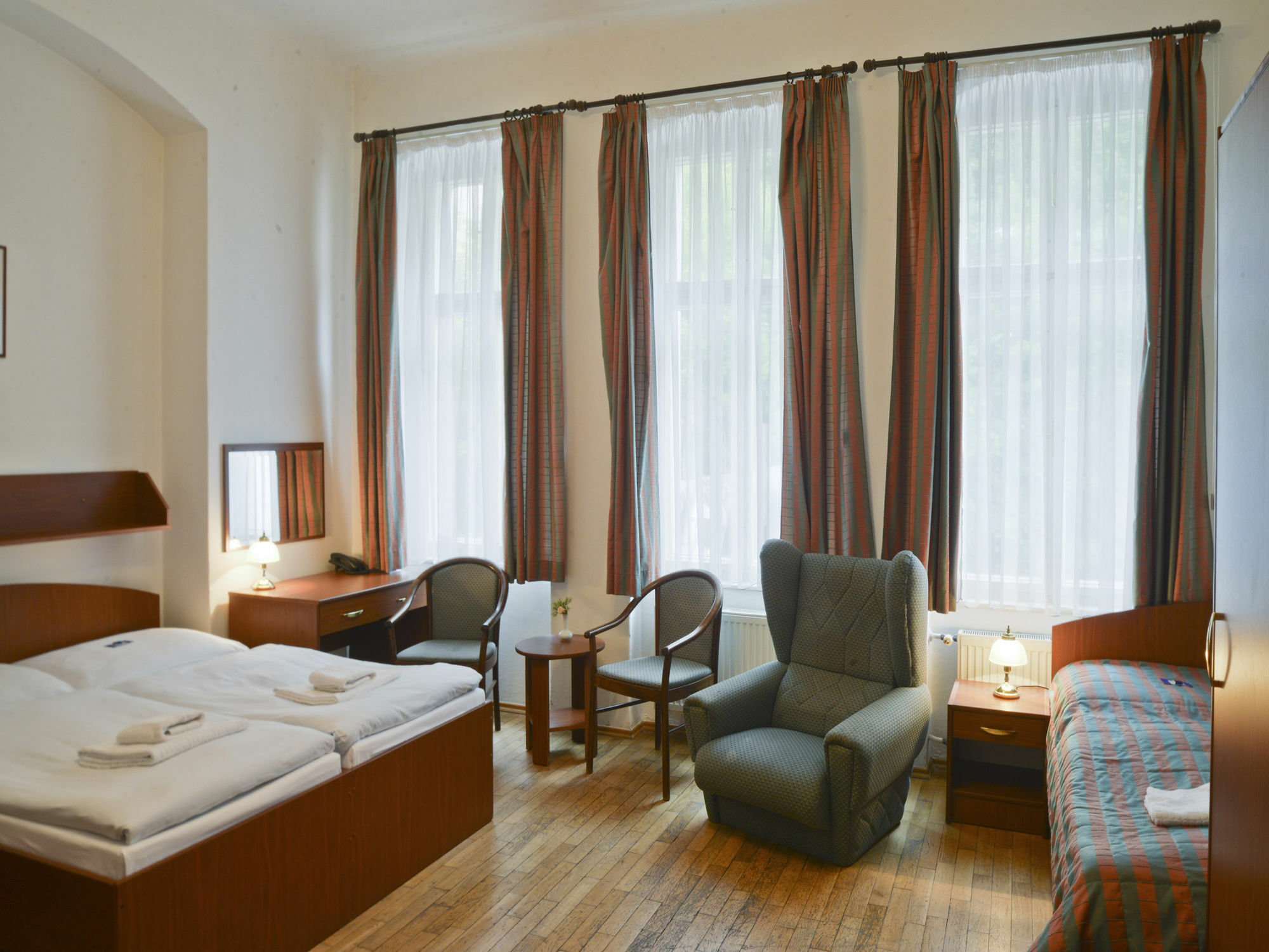 Ea Hotel Elefant Karlovy Vary Bagian luar foto